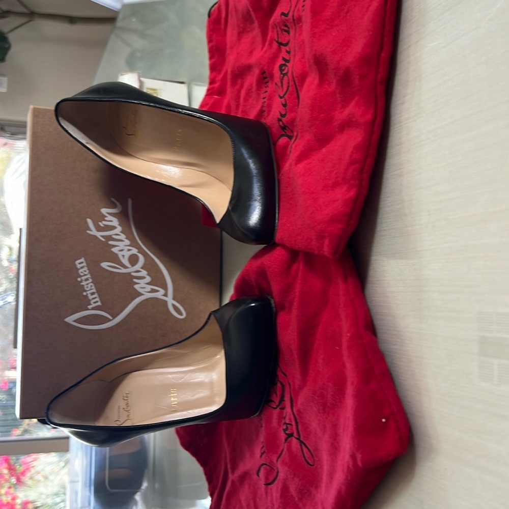 Designer Christian Louboutin Paris black heels - Picture 1 of 3